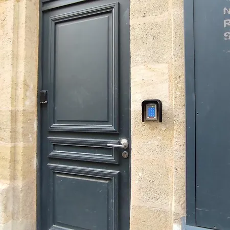 Apartment Quartier Chartrons Etage 2 *